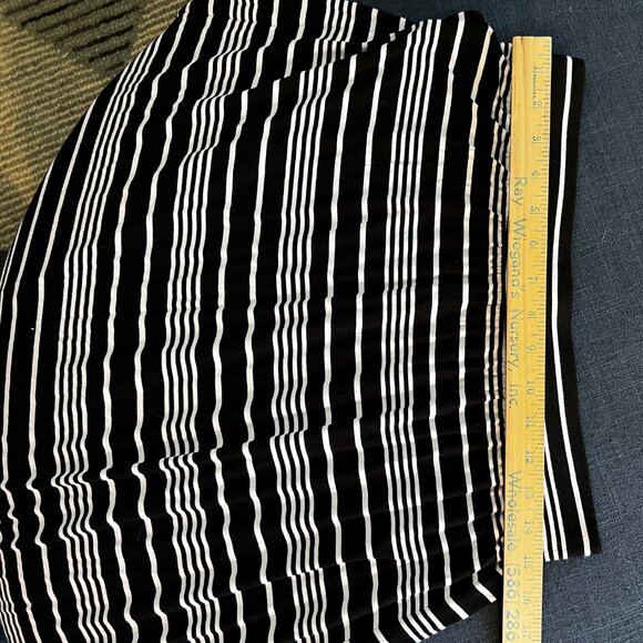 LOFT // Black & White Striped // Maxi Skirt // Size M - Picture 5 of 5